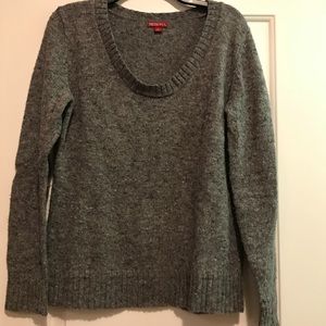 Warm gray sweater size L